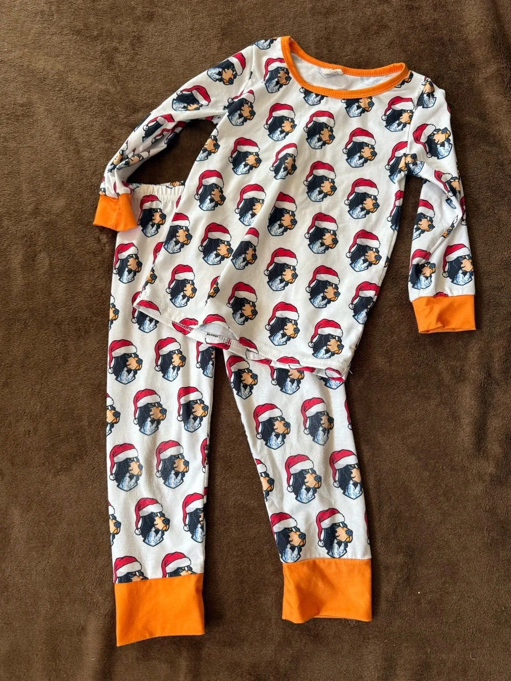 Kids Tennessee Vols Smokey as Santa Print two-Piece Pajama Set with Orange Trim